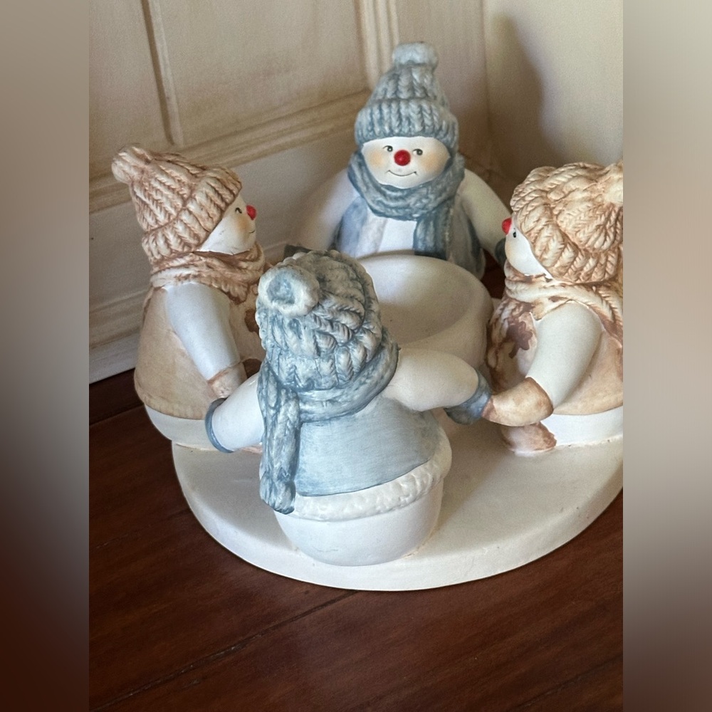 Christmas circle of friends candleholder, Penco 2000 excellent condition